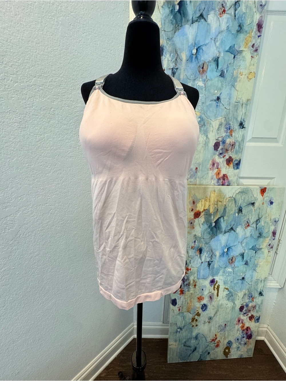 New Cacique Nursing Pale Pink Camisole with Gray Trim Sz 26/28 Fits DD/DDD cup